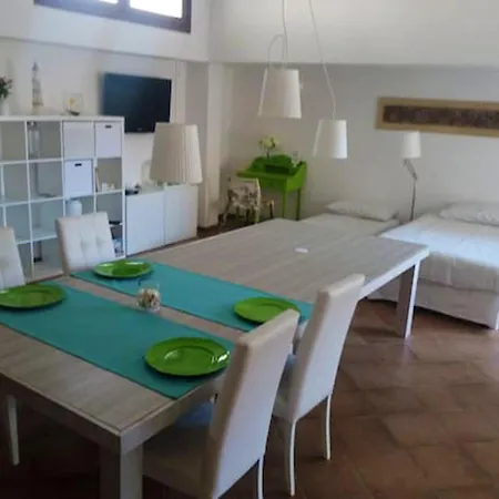 Charming In La Massimina, 45 M² With Private Garden Appartamento *